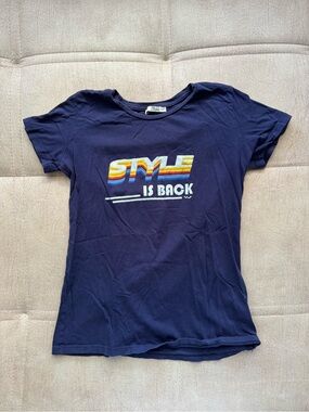 Women's Navy 'Style Is Back' Short Sleeve Graphic Tee
